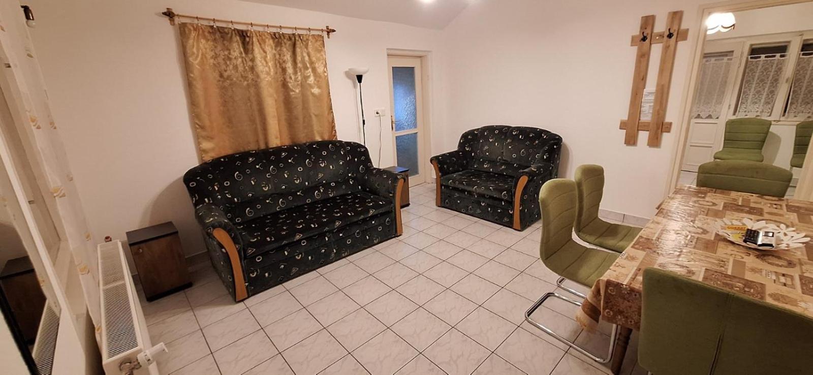 Apartamento Benitta Vendégház Hajdúszoboszló Exterior foto