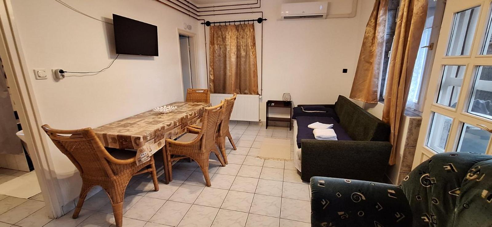 Apartamento Benitta Vendégház Hajdúszoboszló Exterior foto